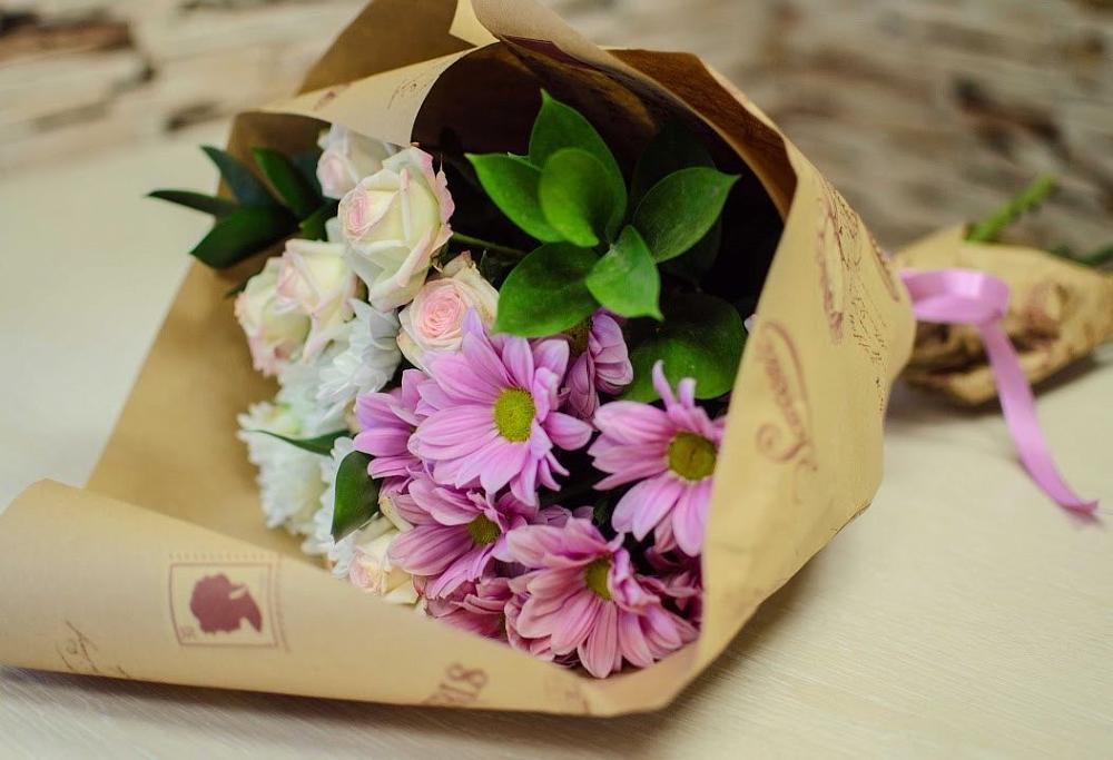 Букет цветов из: Розы и Хризантемы в Каменке Пензенской области