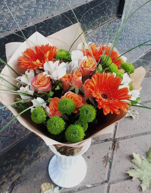 Букет цветов из: Герберы, Хризантемы, Альстромерии и Розы в Каменке Пензенской области