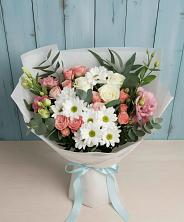 Букет цветов из:  Розы, Лизиантусы и Хризантемы в Каменке Пензенской области