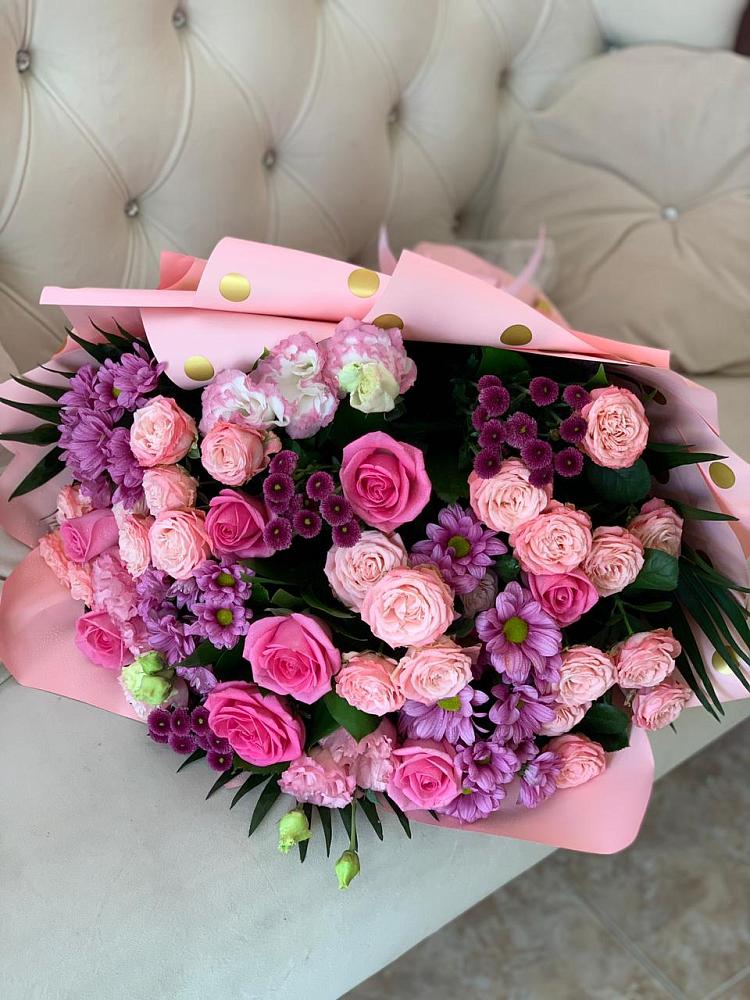 Букет цветов из: Хризантемы, Розы и Лизиантусы в Каменке Пензенской области