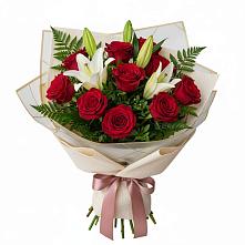 Букет цветов из:  Лилии и Розы в Каменке Пензенской области
