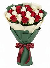 Букет Микс из красных и белых роз #REPLACE_PRED# Каменке Пензенской области