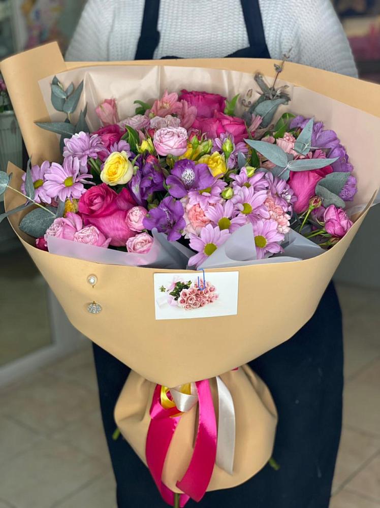 Букет цветов из: Хризантемы, Гвоздики и Альстромерии в Каменке Пензенской области