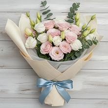 Букет цветов из:  Лизиантусы в Каменке Пензенской области