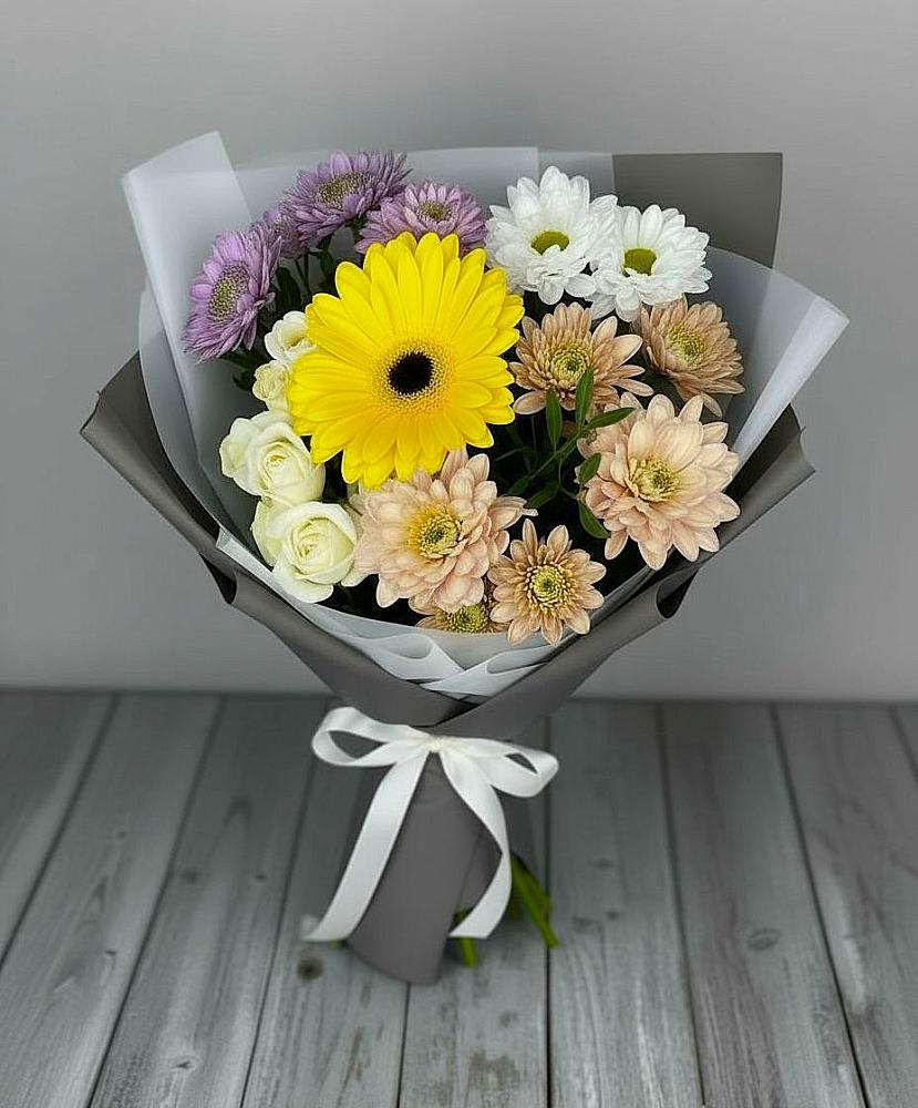 Букет цветов из: Розы, Герберы и Хризантемы в Каменке Пензенской области