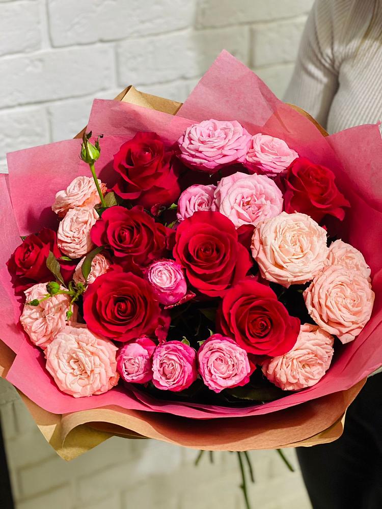 Букет цветов из: Розы в Каменке Пензенской области