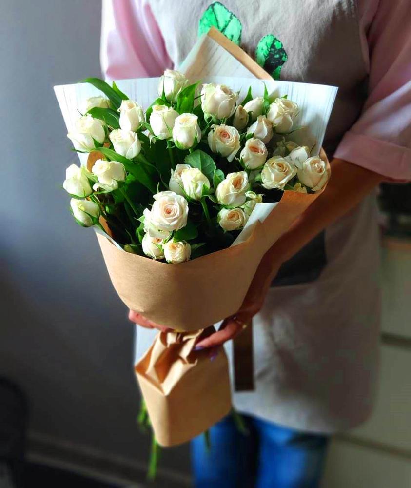 Букет цветов из: Розы в Каменке Пензенской области