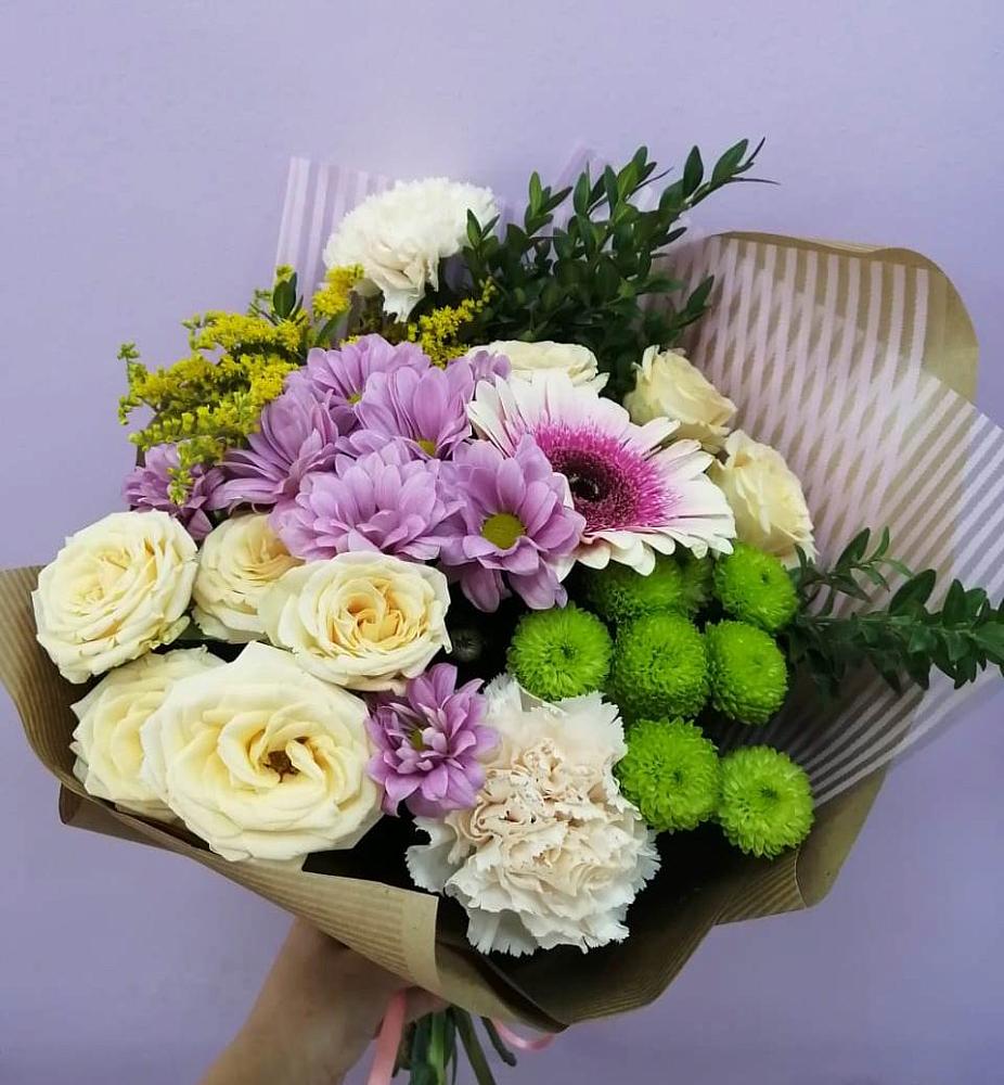 Букет цветов из: Хризантемы, Розы, Гвоздики и Герберы в Каменке Пензенской области