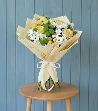 Букет цветов из:  Хризантемы и Розы в Каменке Пензенской области