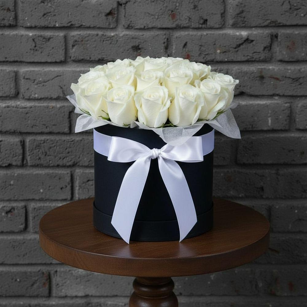 Цветочная композиция из Розы в шляпной коробке в Каменке Пензенской области