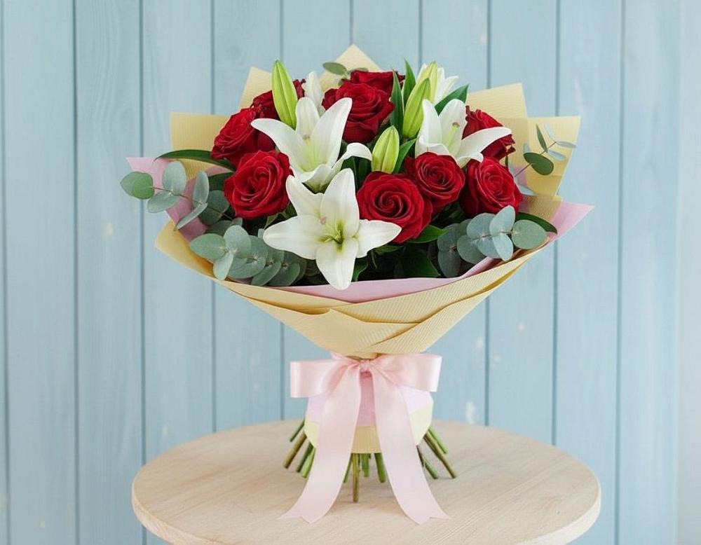 Букет цветов из: Лилии и Розы в Каменке Пензенской области